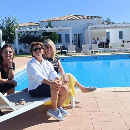 Hotel Baia Cea Bari Sardo Bagian luar foto