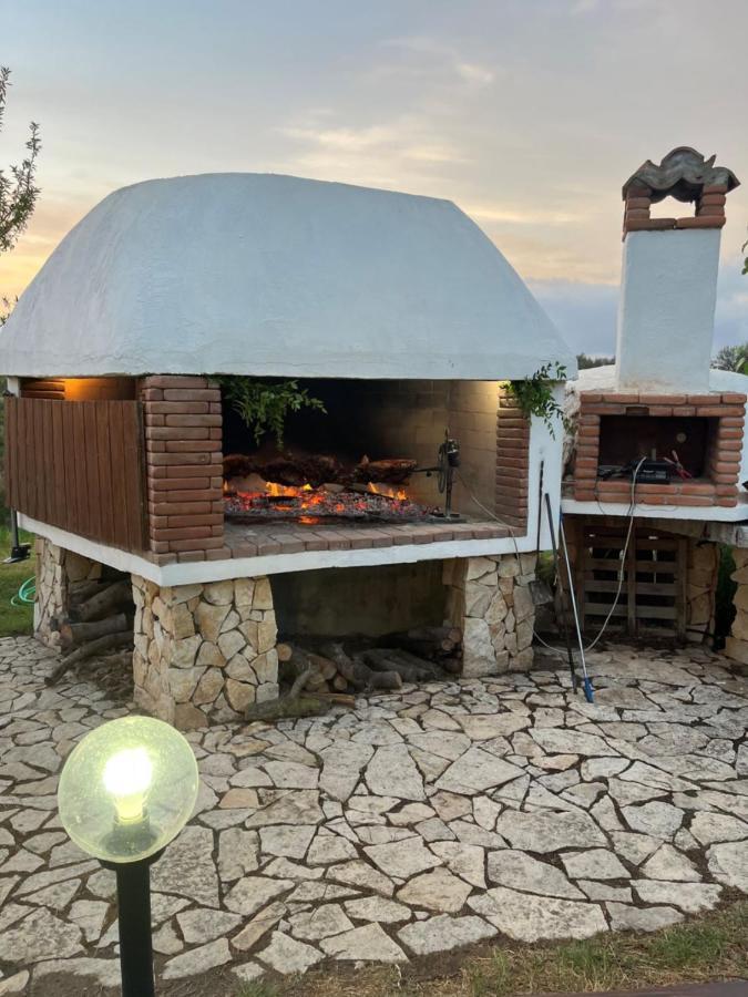 Hotel Baia Cea Bari Sardo Bagian luar foto