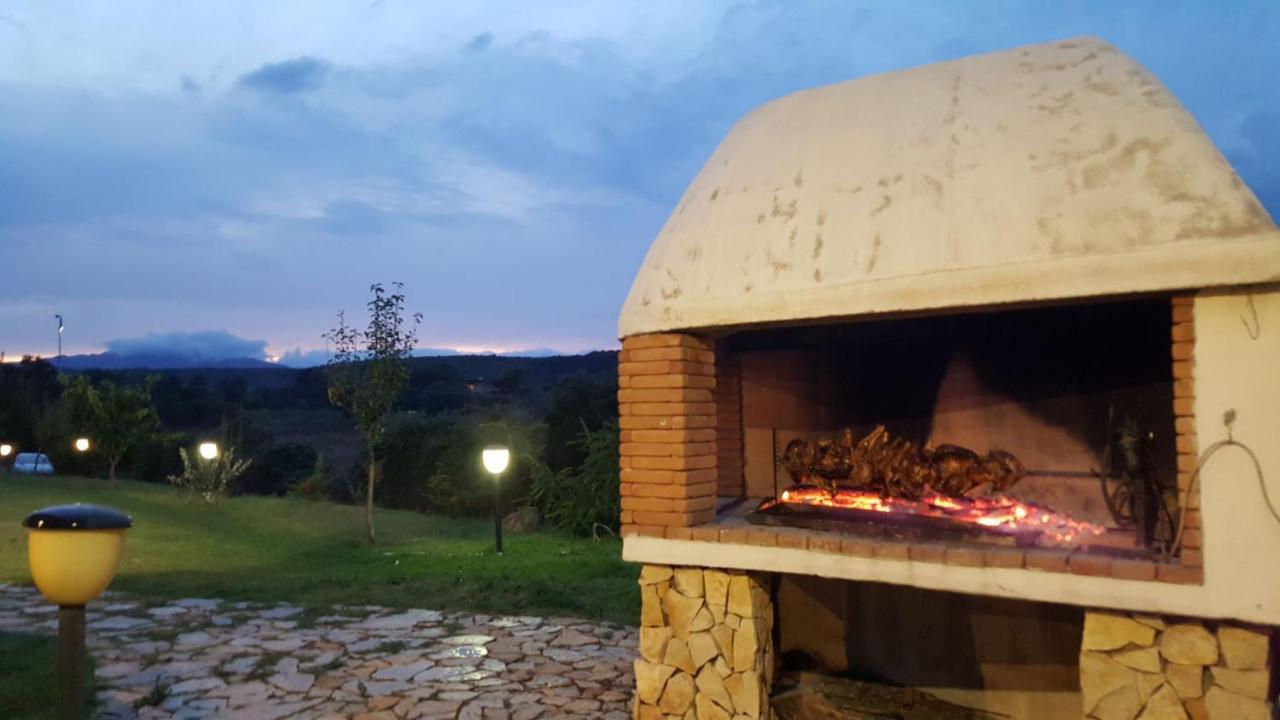Hotel Baia Cea Bari Sardo Bagian luar foto