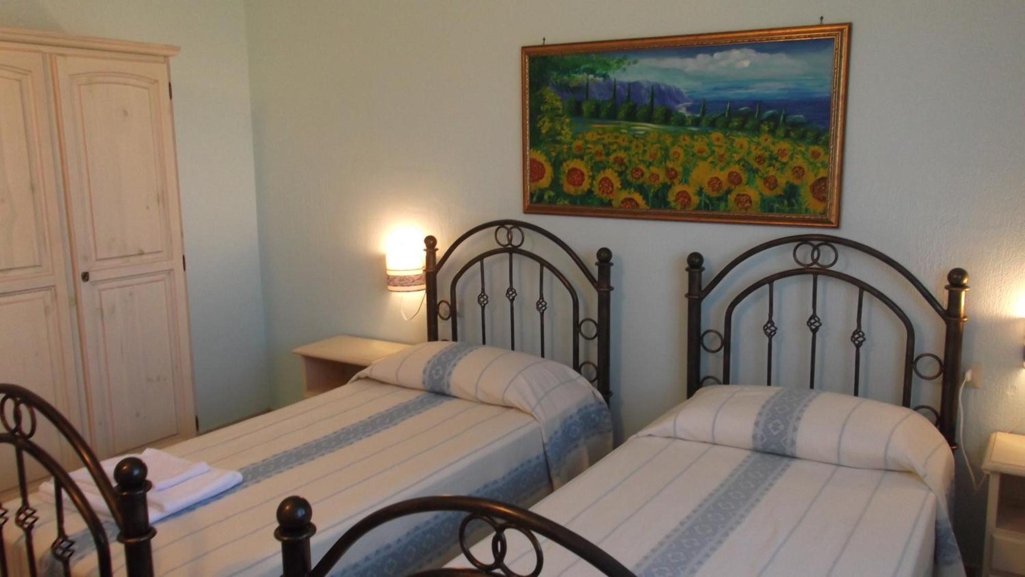 Hotel Baia Cea Bari Sardo Ruang foto
